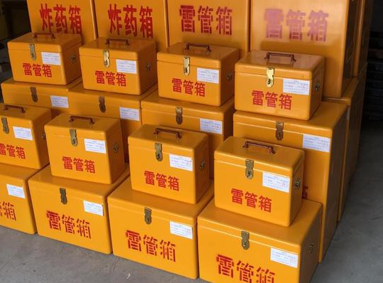 龙湾镇玻璃钢雷管箱的使用寿命一般是多少？